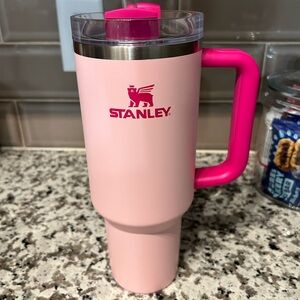 Stanley 40 oz tumbler